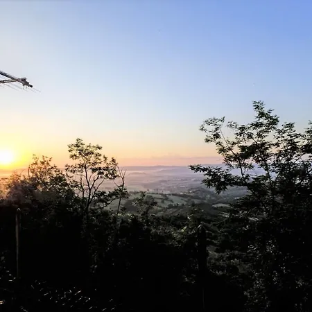 Casa vacanze House With Stunning Views