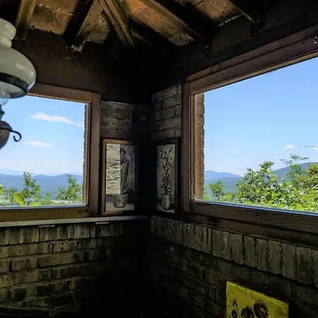 House With Stunning Views Casa vacanze